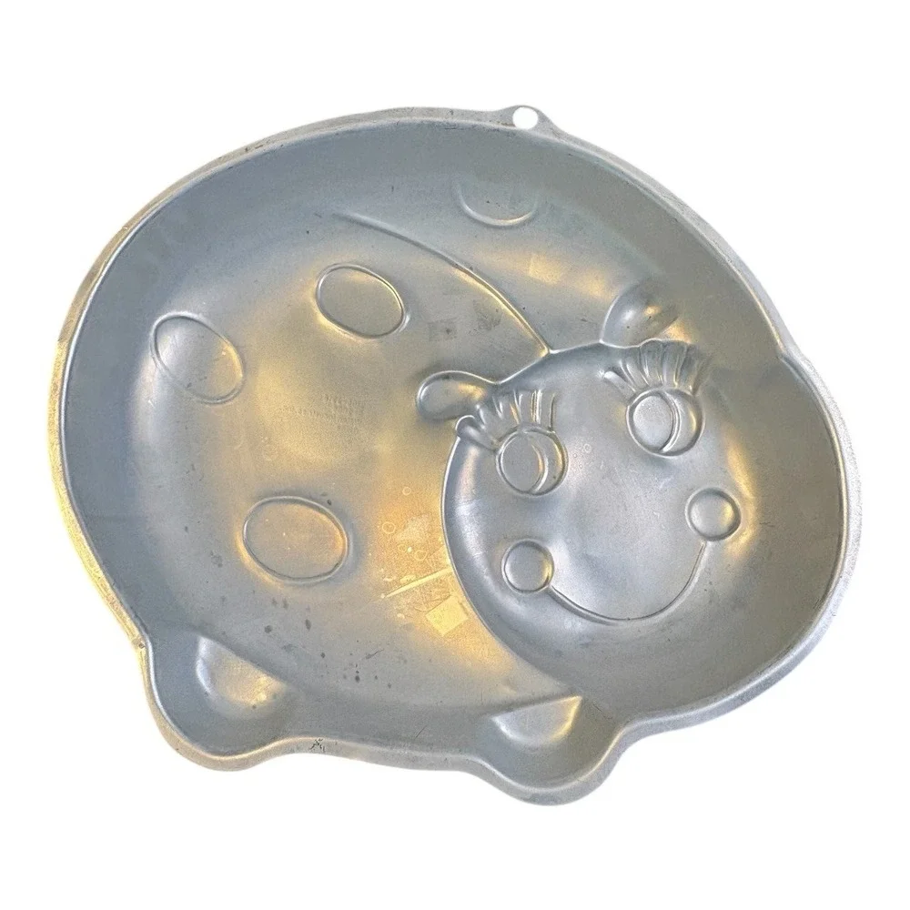 Wilton Ladybug Cake Pan 2005 Baking Mold‎ Cute Bug Birthday Party 2105-3316